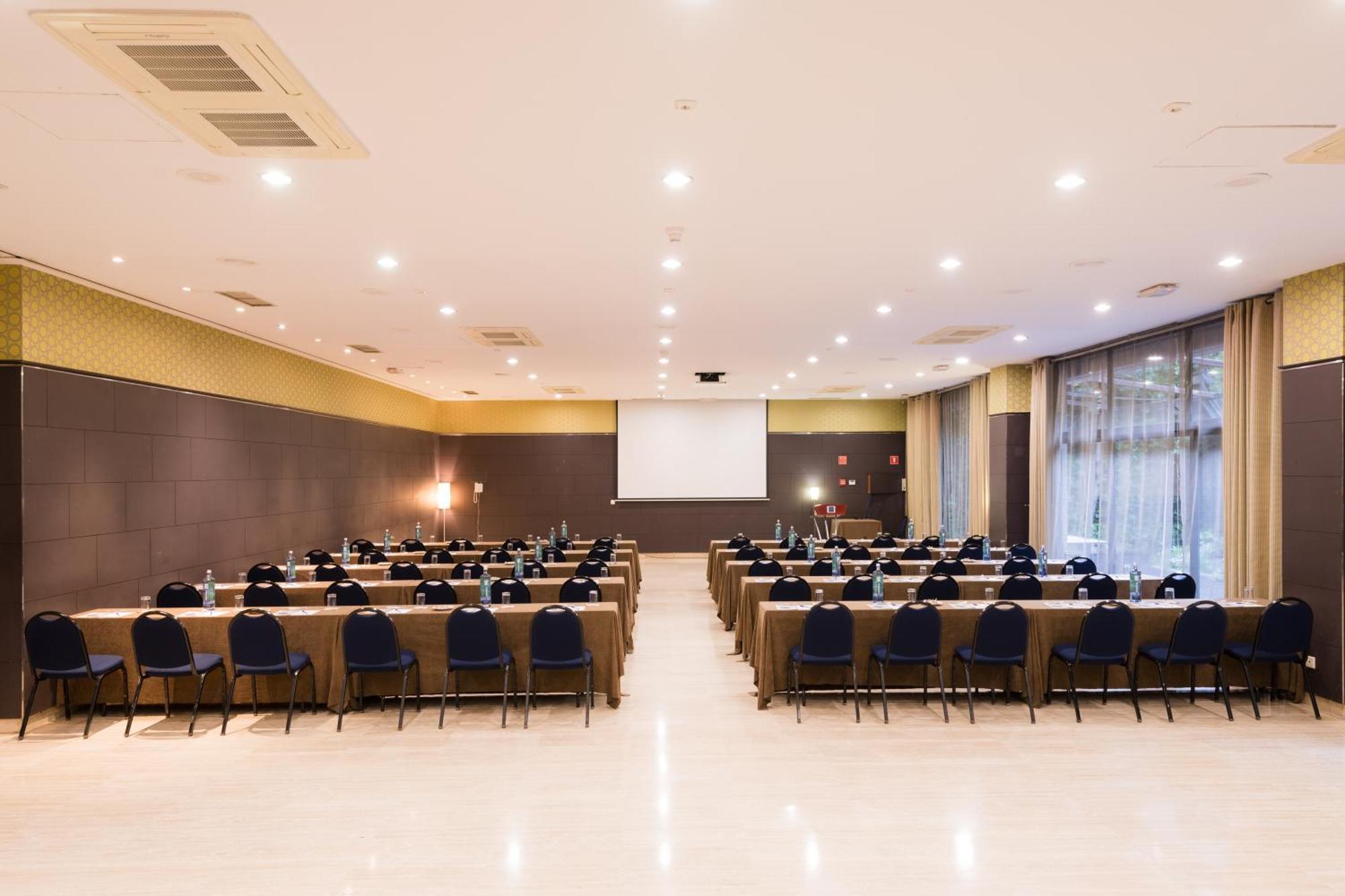 Hotel Ciudad De Валадоид Екстериор снимка