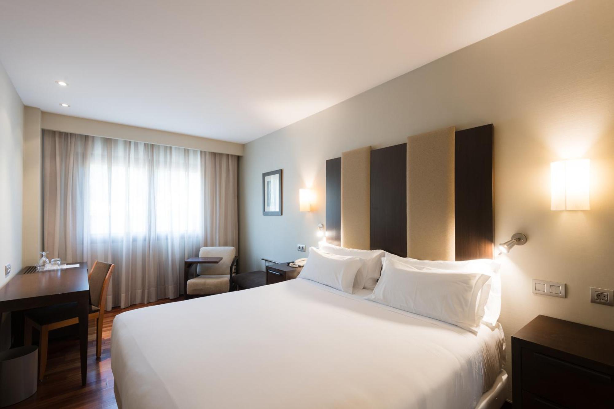 Hotel Ciudad De Валадоид Екстериор снимка