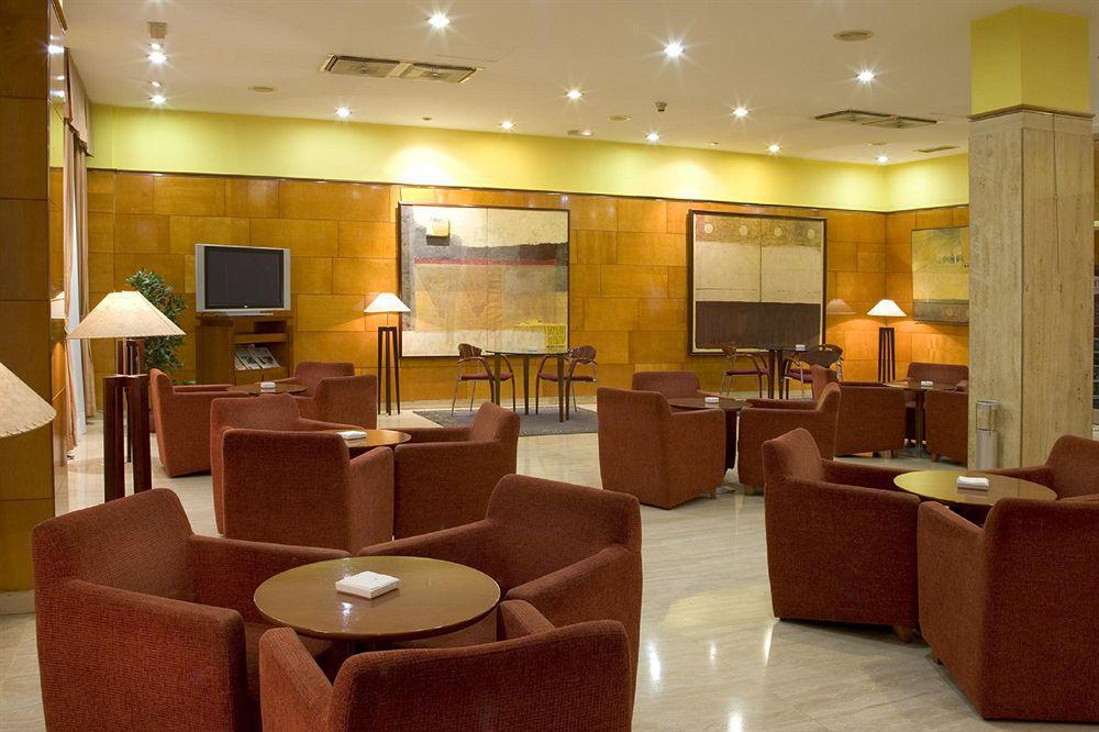 Hotel Ciudad De Валадоид Интериор снимка